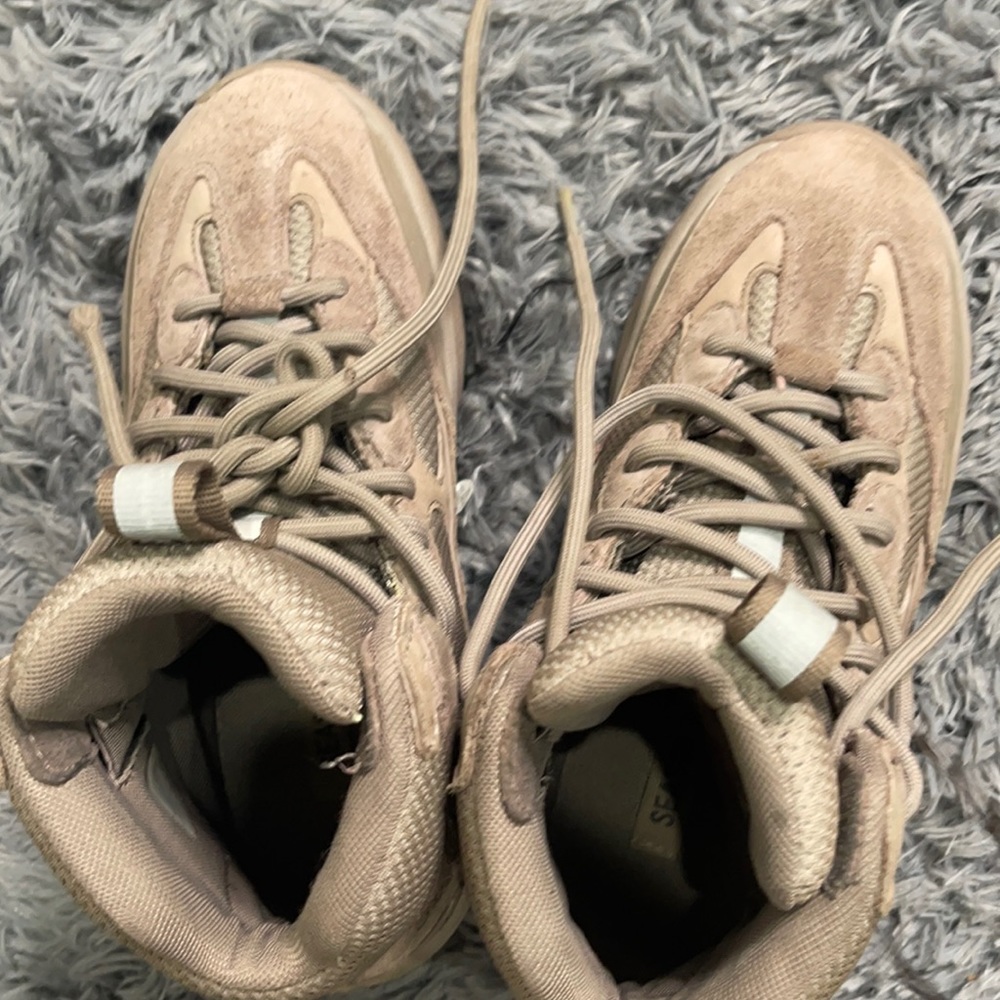 COPY - Grey yeezy boots